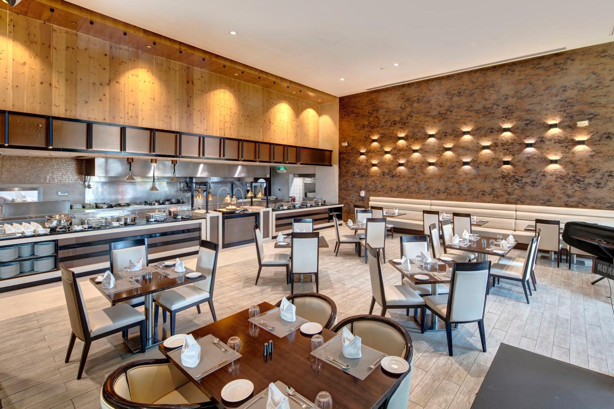 Metropolitan Hotel Dubai Esterno foto