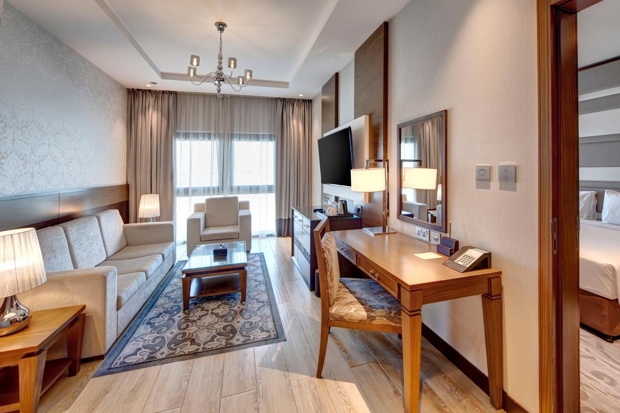 Metropolitan Hotel Dubai Esterno foto